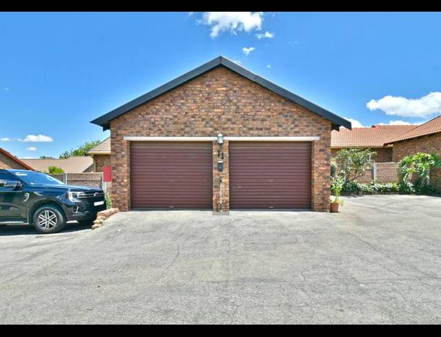 3 BEDROOM HOUSE FOR SALE IN HONEYDEW RIDGE